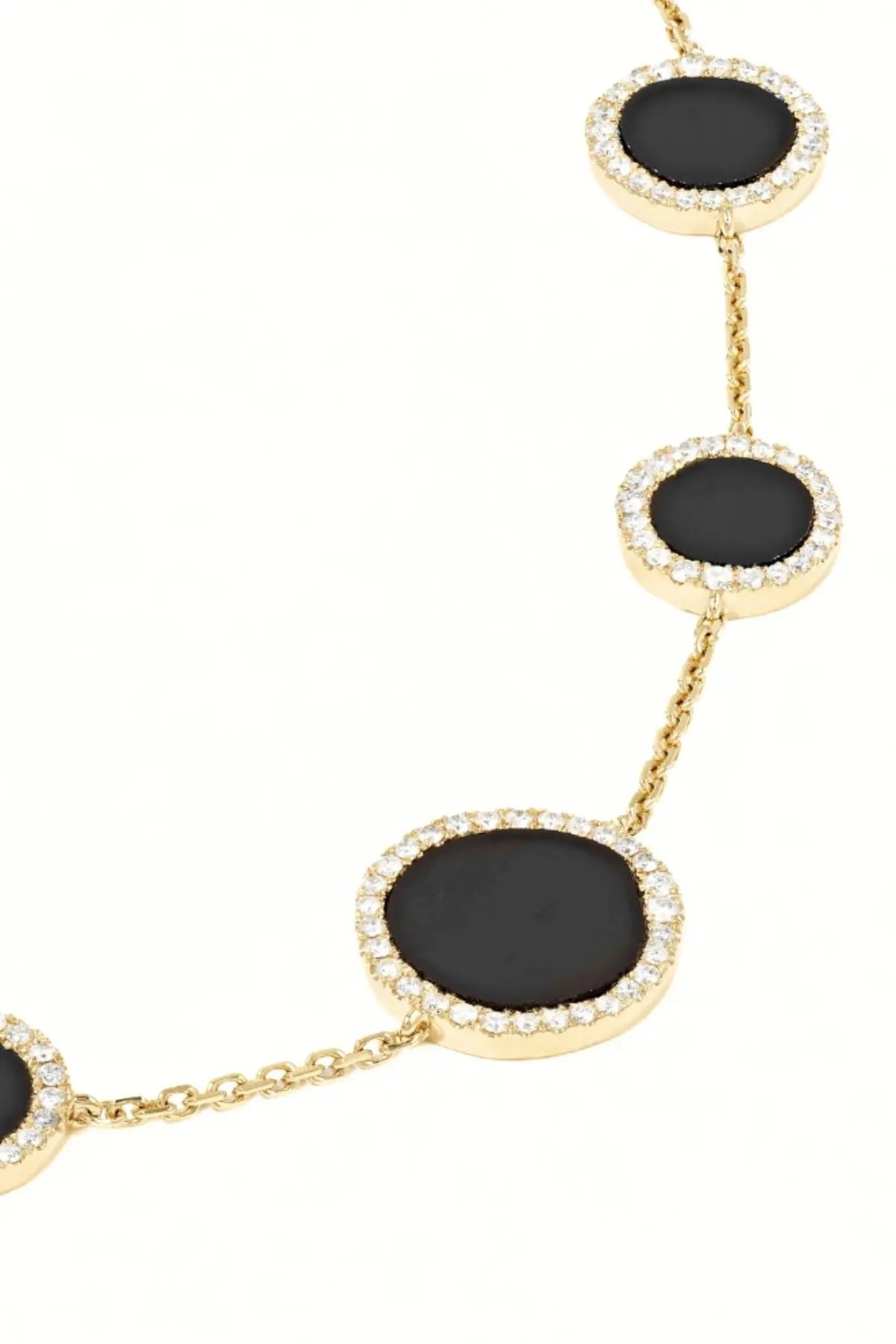 Belle De Nuit Choker Anissa Kermiche