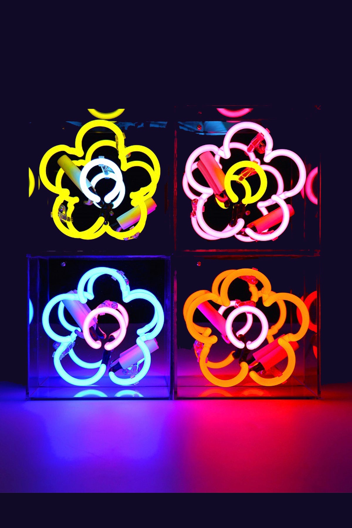 Neon Sign - Daisy Blue