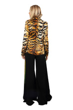 Load image into Gallery viewer, Tiger Print Button Blazer